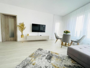 New Luxury City centre apartment with panoramic view, free parking, Bratislava